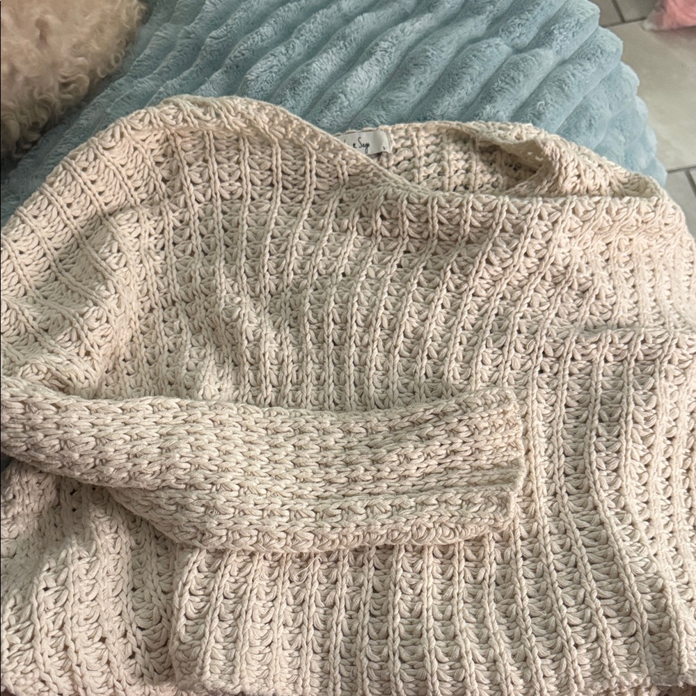 Sadie & Sage Textured Cream Sweater